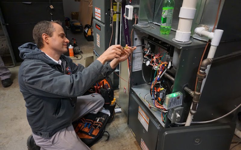 Service Legends Heating, Cooling, Plumbing & Indoor Air — HVAC contractor in Des Moines