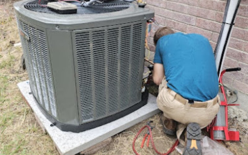 Deluxe Heating & Air Conditioning LLC
